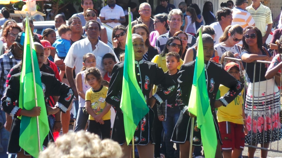 Desfile Cívico de 7 de Setembro atrai mais de 2 mil pessoas à Lagoa Maior