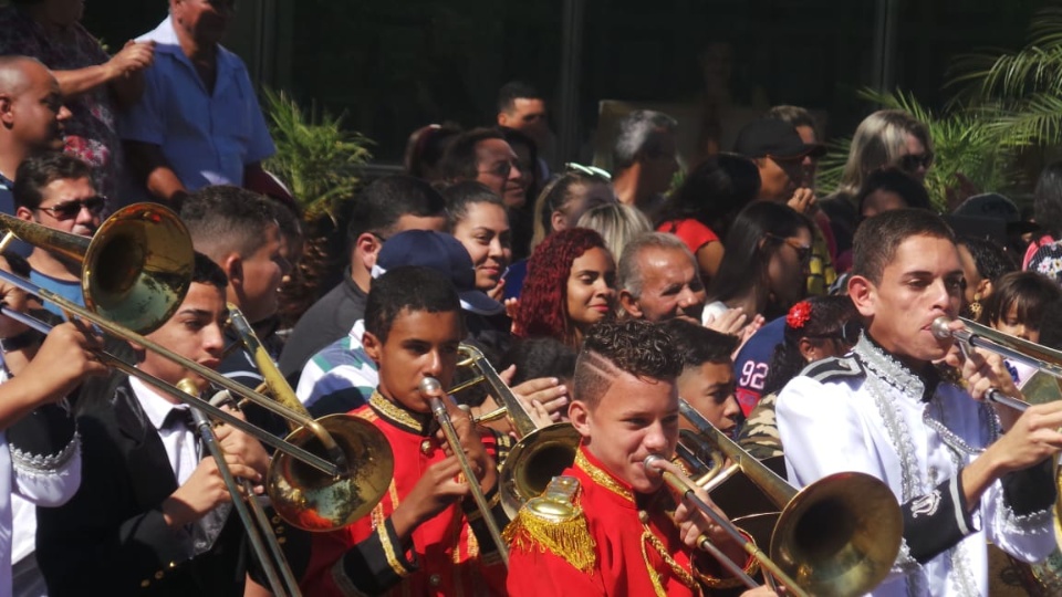 Desfile Cívico de 7 de Setembro atrai mais de 2 mil pessoas à Lagoa Maior