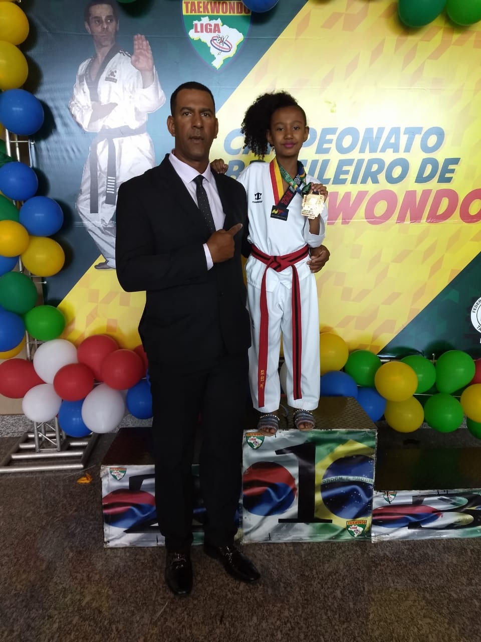 Equipe Três-Lagoense de Taekwondo volta cheia de medalhas do último Campeonato Brasileiro