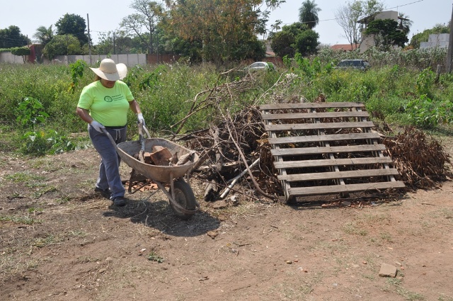 Meio Ambiente inicia força tarefa de limpeza na Segunda Lagoa