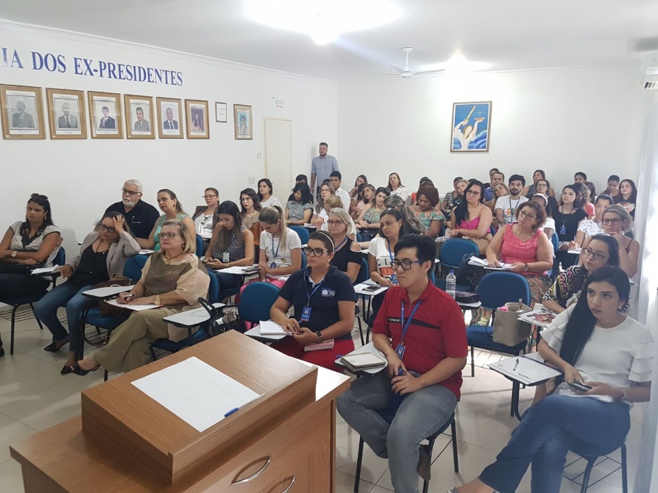 Encontro para debater Violência Doméstica e Familiar bate recorde de público