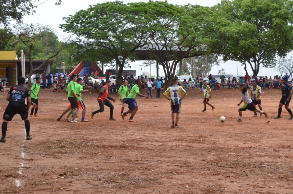 SEJUVEL realiza torneio de futebol e lazer para moradores do Distrito Vera Cruz e zona rural