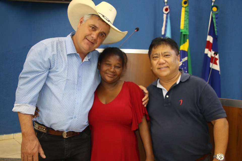 Prefeitura e AGEHAB sinalizam início das obras das casas populares do Jardim das Primaveras Prefeitura e AGEHAB sinalizam início das obras das casas populares do Jardim das Primaveras