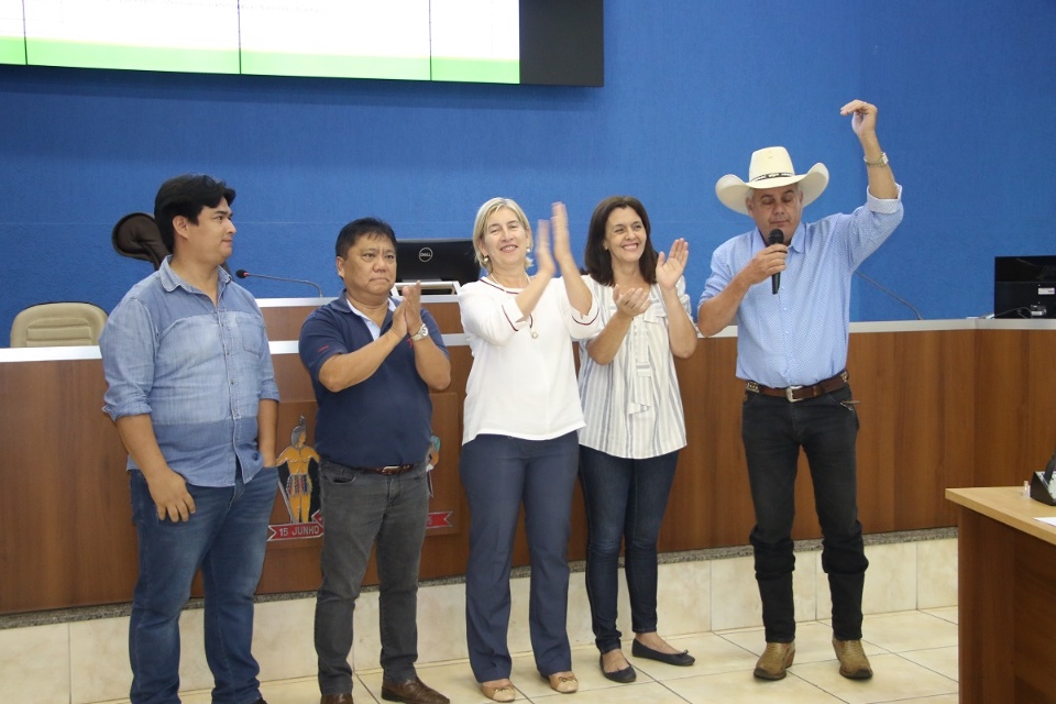 Prefeitura e AGEHAB sinalizam início das obras das casas populares do Jardim das Primaveras Prefeitura e AGEHAB sinalizam início das obras das casas populares do Jardim das Primaveras