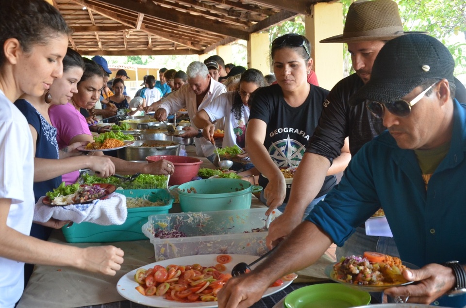 6º Encontro de Camponesas reúne autoridades e famílias do campo e expõe a diversidade da produção rural da região de Três Lagoas 6º Encontro de Camponesas reúne autoridades e famílias do campo e expõe a diversidade da produção rural da região de Três Lagoas