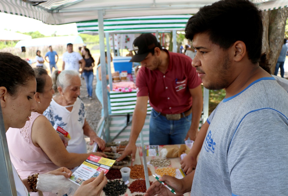 6º Encontro de Camponesas reúne autoridades e famílias do campo e expõe a diversidade da produção rural da região de Três Lagoas 6º Encontro de Camponesas reúne autoridades e famílias do campo e expõe a diversidade da produção rural da região de Três Lagoas