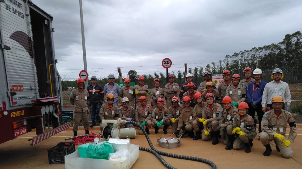 Corpo de Bombeiros realiza, no Arena Mix, simulado de acidente com produtos perigosos Corpo de Bombeiros realiza, no Arena Mix, simulado de acidente com produtos perigosos