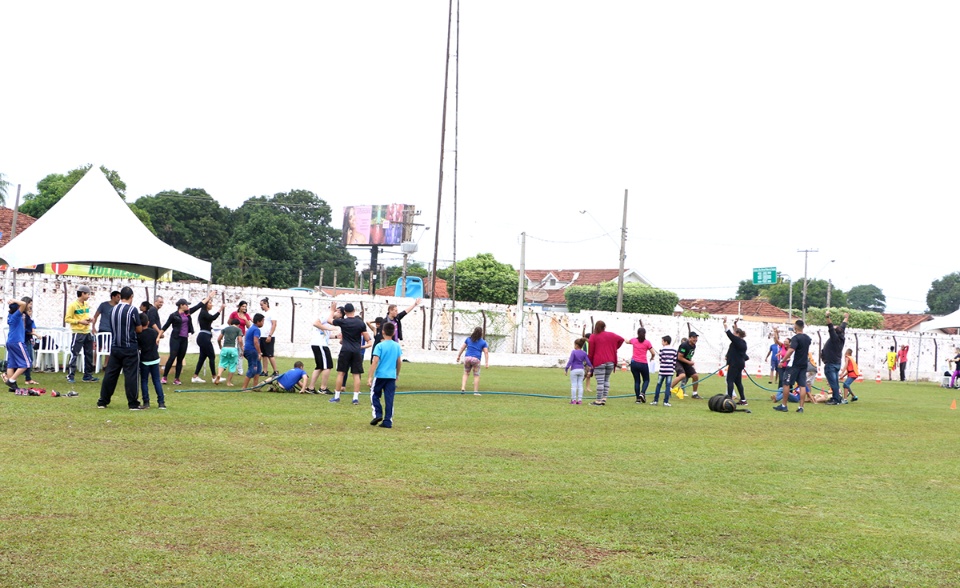 Mesmo com chuva cerca de 500 alunos participaram no sábado dos Jogos Abertos Educacionais da SEMEC