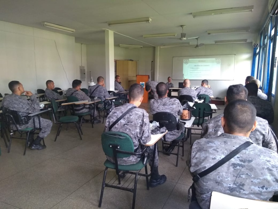 Agentes de MS se capacitam em intervenção e escolta prisional de alto risco