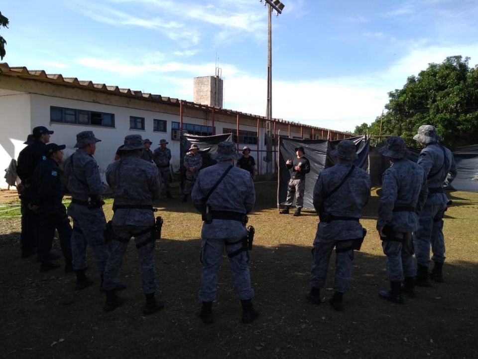 Agentes de MS se capacitam em intervenção e escolta prisional de alto risco