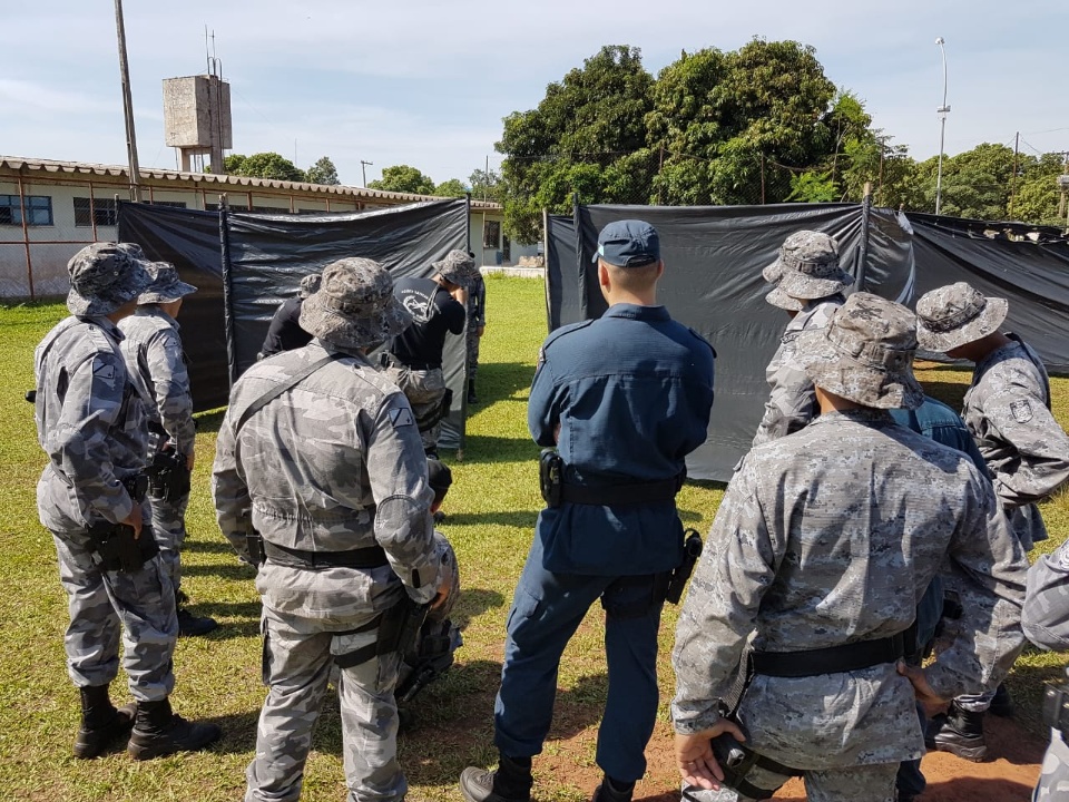 Agentes de MS se capacitam em intervenção e escolta prisional de alto risco