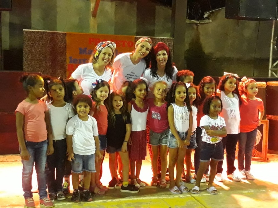 Escola “Elson Lot Rigo” realiza culminância de projeto alusivo à Consciência Negra Escola “Elson Lot Rigo” realiza culminância de projeto alusivo à Consciência Negra