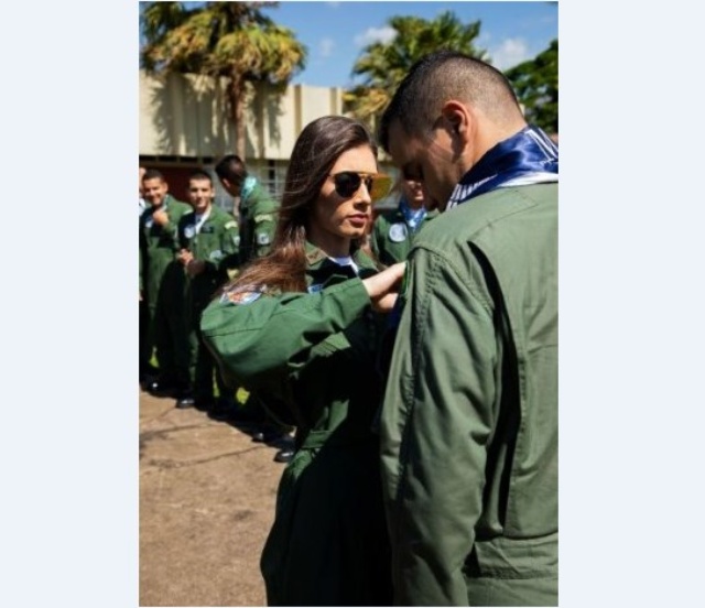 Modelo três-lagoense é a nova madrinha da Academia da Força Aérea Brasileira