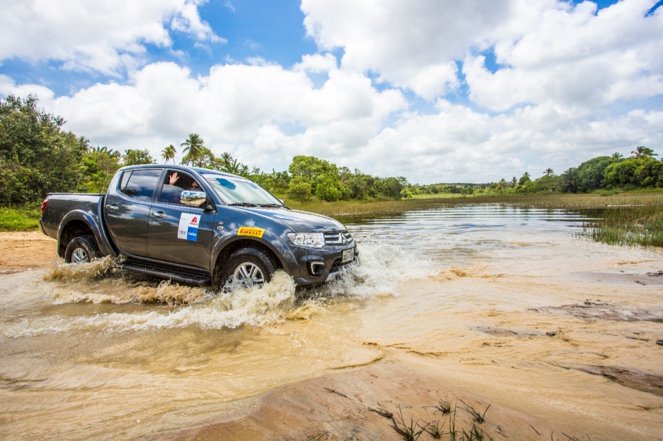 Com eucaliptos e canaviais, passeio 4x4 da Mitsubishi desbrava Ribeirão Preto no próximo final de semana