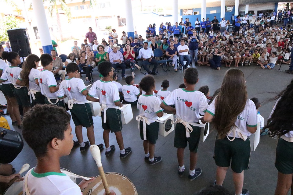 Reforma do CRASE “Coração de Mãe” é entregue aos servidores e às crianças e adolescentes Reforma do CRASE “Coração de Mãe” é entregue aos servidores e às crianças e adolescentes