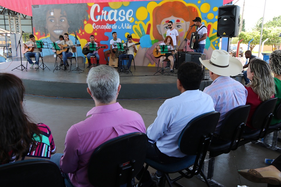Reforma do CRASE “Coração de Mãe” é entregue aos servidores e às crianças e adolescentes Reforma do CRASE “Coração de Mãe” é entregue aos servidores e às crianças e adolescentes