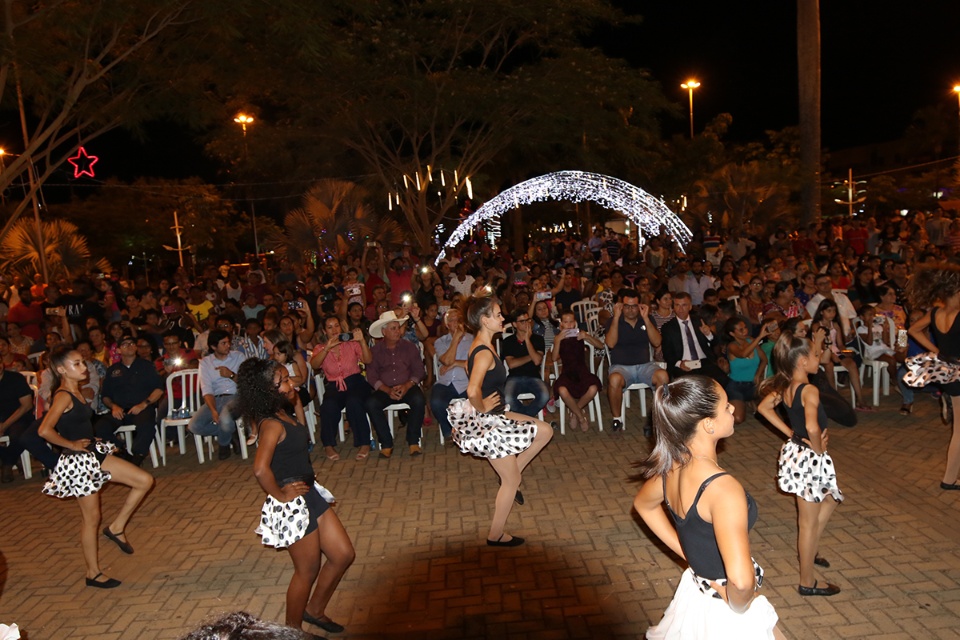 Banda Cristo Redentor presta homenagens a músicos