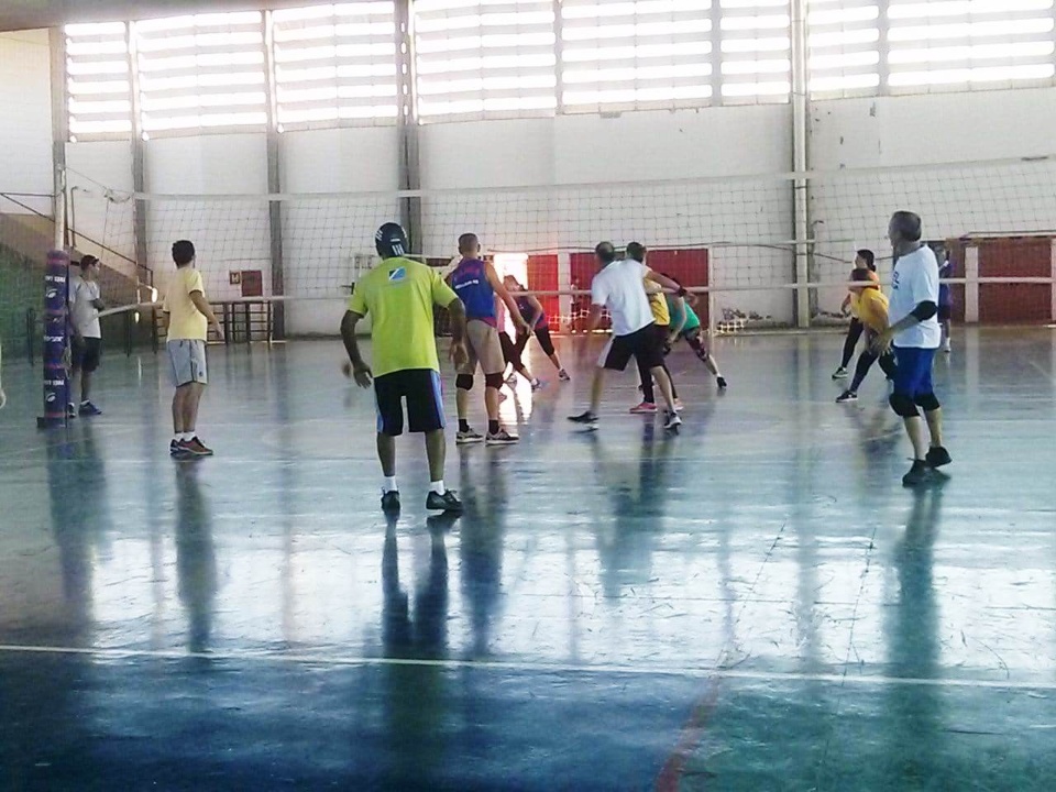 Melhor Idade de Três Lagoas vai disputar Campeonato Brasileiro de Vôlei Adaptado em Mogi das Cruzes