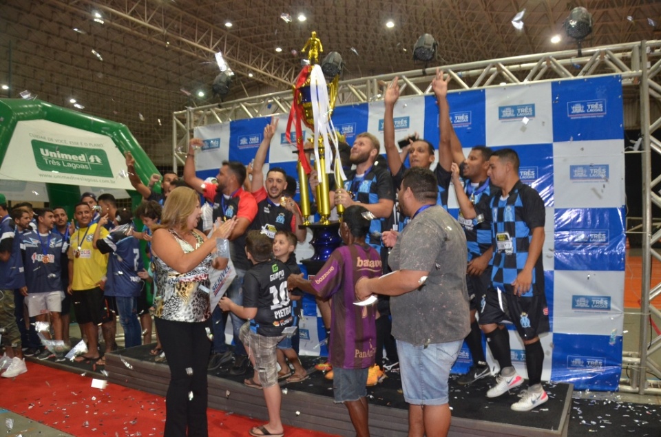 COPA UNIMED: Muito Mais e HCTL são os grandes campeões de futsal e handebol 2018