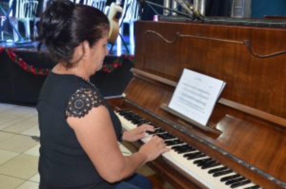 Alunos de música da Diretoria de Cultura se apresentam em Recital de Natal Alunos de música da Diretoria de Cultura se apresentam em Recital de Natal