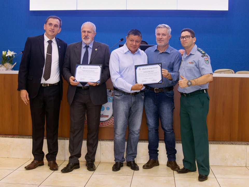 Servidores penitenciários recebem homenagens na Câmara de Três Lagoas Servidores penitenciários recebem homenagens na Câmara de Três Lagoas