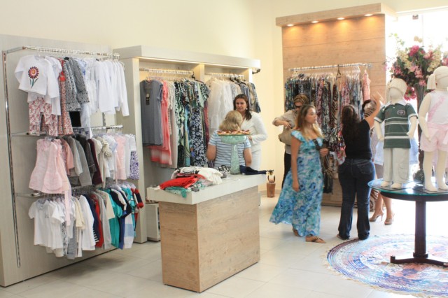 Inauguração da boutique Vitória Flor