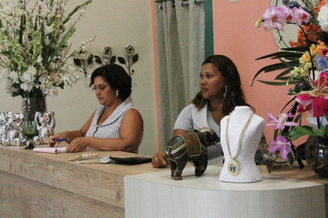 Inauguração da boutique Vitória Flor