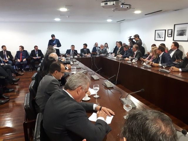 Guerreiro e prefeitos de cidades sedes de hidroelétricas fazem movimentos em Brasília