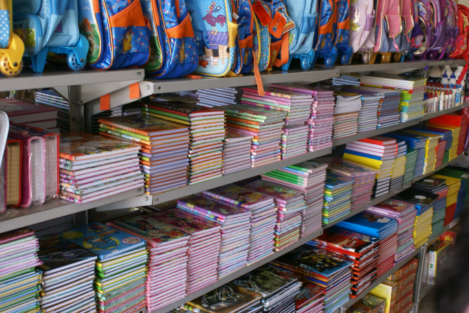 Começa a pesquisa por preços antes de comprar os materiais escolares Variadades e cores de cadernos tem para todos os gostos e bolsos
Foto: Rafael Furlan