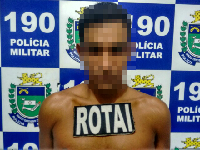 Homem preso por tráfico de drogas a tarde dessa sexta-feira (15) (Foto: Assessoria)