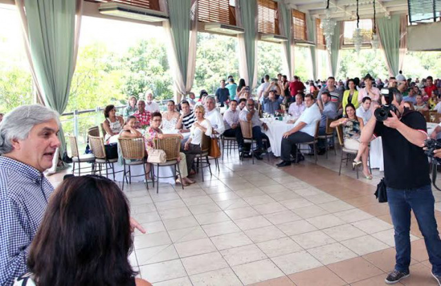 Delcídio agradeceu o apoio de amigos e colaboradores durante evento que lotou o Yotedi (Foto: Divulgação)