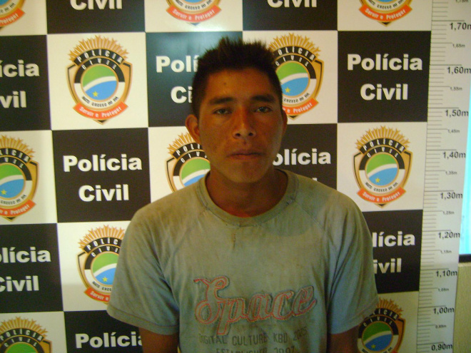 Índio tentou matar o pai com golpe de facão em Paranhos Leandro Benites tentou matar o pai durante discussão (Foto: Divulgação/Polícia Civil)