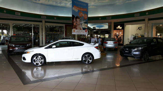 Endo Car põe Honda Civic com promoção taxa zero A Endo Car também está com uma promoção de vendas no Shopping da cidade de Andradina (SP), aonde a campanha vai até dia 24, próximo domingo (Foto: Divulgação)