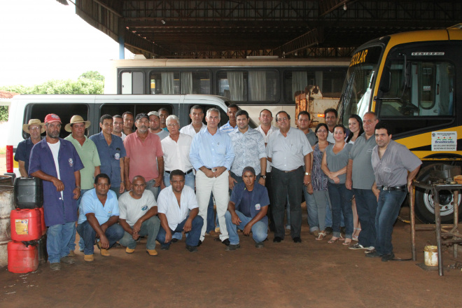 Prefeito de Brasilândia visita secretarias e departamentos Secretaria Municipal de Obras também recebeu a visita de Jorge Diogo. Foto: Divulgação/Assessoria
