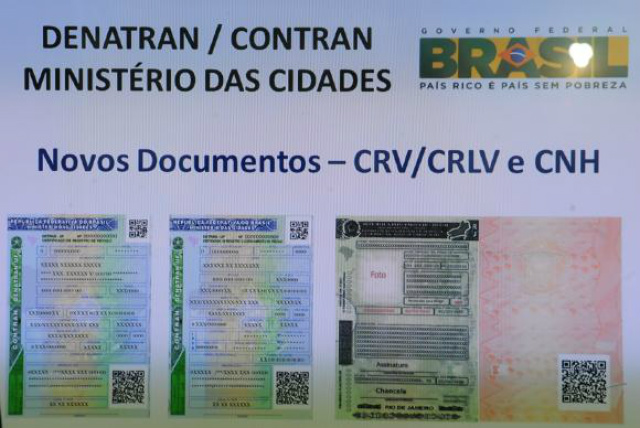 A nova carteira terá 28 dispositivos de segurança para impedir falsificação e adulteraçde (Foto: José Cruz/Agencia Brasil)