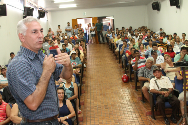 Reunião sobre Crédito Fundiário tem participação do Prefeito de Brasilândia Prefeito Jorge Diogo participou da reunião que ocorreu no Anfiteatro Ramez Tebet. Foto: Divulgação/Assessoria