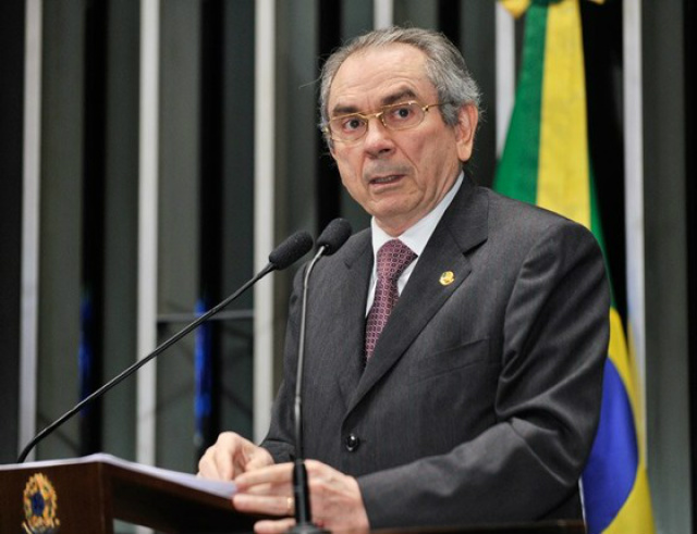 PMDB indica senador suplente para presidir impeachment O senador Raimundo Lira (PMDB-PB), que foi indicado para presidente da comissão de impeachment no Senado (Foto: Agência Senado)