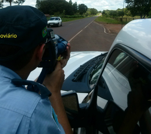 Segundo o comandante da PMR, o intuito foi orientar os motoristas a dirigir com segurança (foto: PMR)