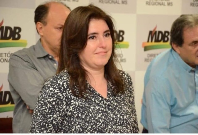 Simone Tebet decide confirmar seu nome como pré-candidata ao Governo de MS pelo MDB O MDB deve confirmar o nome de Simone Tebet para a disputa do Governo do Estado em convenção que se realizará amanhã, 4.