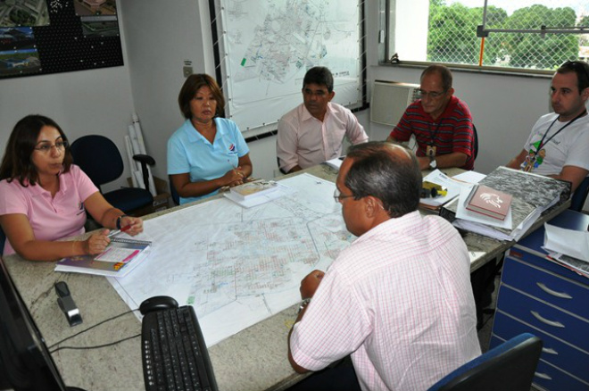 Para combater dengue Prefeitura prepara ação de enfrentamento Reunião que definiu as ações aconteceu nesta segunda-feira (14). Foto: Divulgação/Assessoria