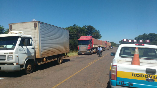 Em todo o Estado, estão sendo realizadas ações de fiscalização nas rodovias e estradas para coibir as infrações às leis de trânsito e combater os ilícitos penais. (Foto: 14º BPMRv)