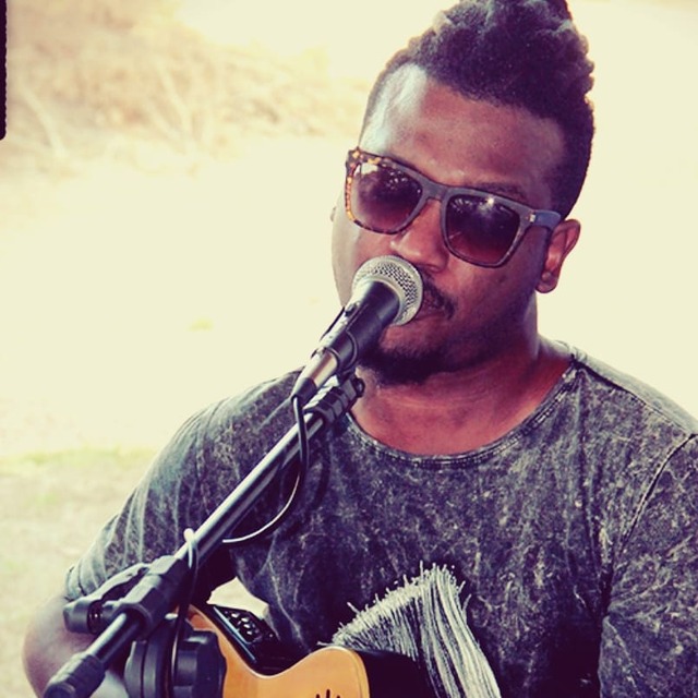 Amigos de Pele Negra manifestam-se nas redes sociais sobre a morte do artista Jorge Edson, o Pele Negra, morreu nesta madrugada vítima de uma atirador no centro de Três Lagoas. Foto: Reprodução.