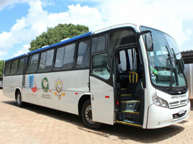 Tiveram início na manhã desta segunda-feira (14) os atendimentos dos ônibus da Justiça Itinerante nos bairros de Campo Grande (Foto: Arquivo)