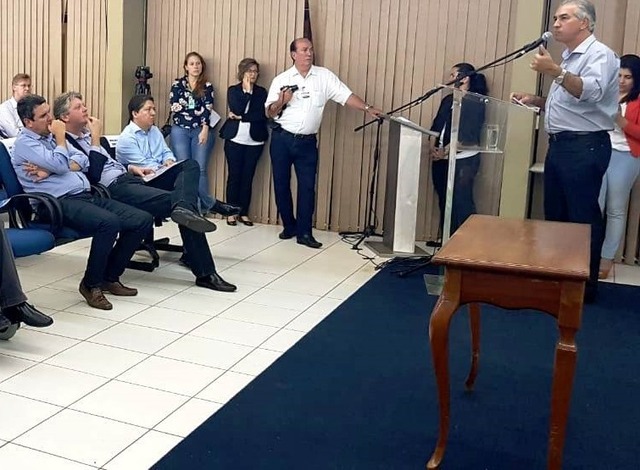 Pacote tributário favorece 19% da indústria e poucas empresas de MS Governador lançou as medidas na semana passada com presença do setor produtivo - Foto: Divulgação