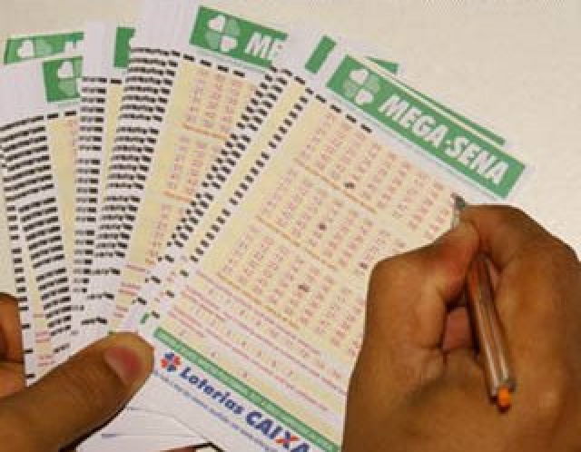 Mega-Sena acumulada tem prêmio estimado em R$ 13,5 milhões Mega-Sena acumulada tem prêmio estimado em R$ 13,5 milhões
Foto: Divulgação