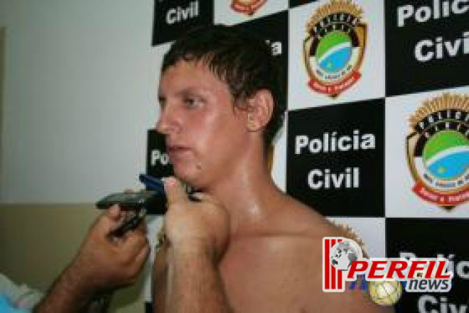 Homem matou esposa e filhos com 90 facadas pois ouvia música em alto volume O assassino confessou o crime
Foto: Correio do Estado
