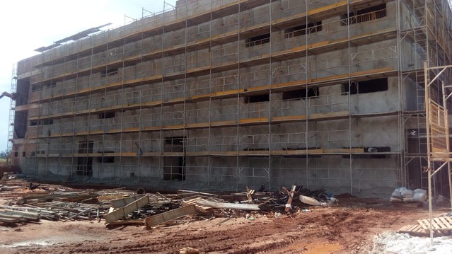 Secretário diz que Estado não é responsável por paralisação de obras do Hospital Regional de Três Lagoas Obras de construção do Hospital Regional de Três Lagoas estão executadas em aproximadamente 50%. Foto: Gisele Berto