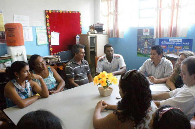 Reunião com os produtores rurais informa sobre a venda de alimentos para Reme
Foto: Assessoria de Comunicação