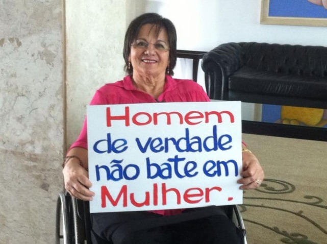 Maria da Penha foi vítima de violência doméstica durante 23 anos. Há 12 anos, uma Lei foi feita para proteger mulheres como ela. Foto: Divulgação.