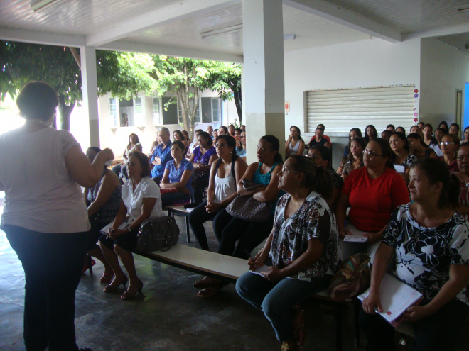 Alunos do Profuncionário participam da primeira aula presencial Alunos do Profuncionário participam da primeira aula presencial
Foto: Assessoria de Comunicação
